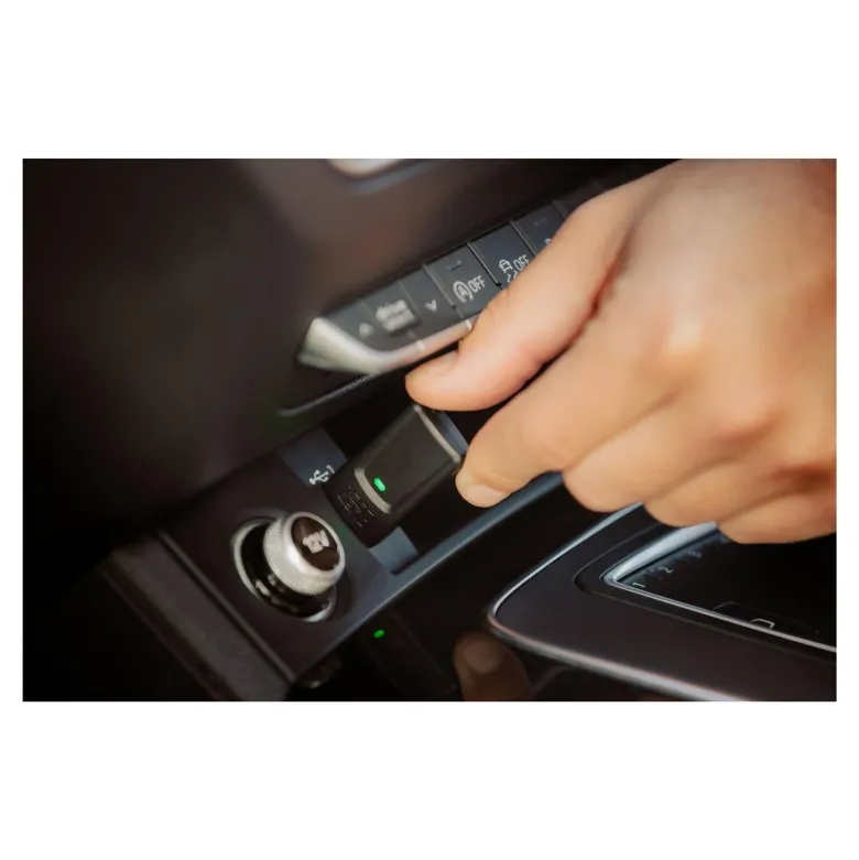 Adapter bezprzewodowy QUAD LOCK CarPlay/Android Auto czarny