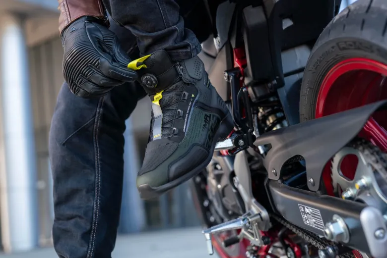 Buty motocyklowe krótkie Shima Edge Vent Men khaki zielony