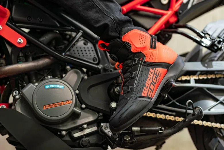 Buty motocyklowe krótkie Shima Edge Vent Men czerwony