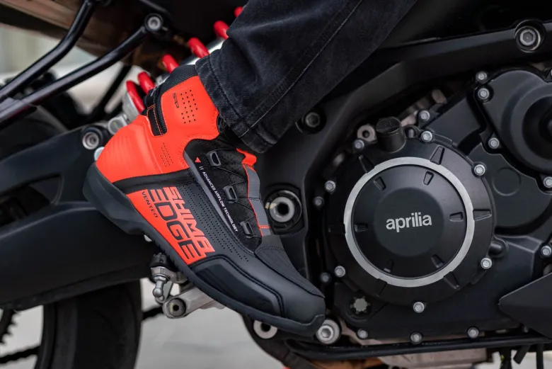 Buty motocyklowe krótkie Shima Edge Vent Men czerwony