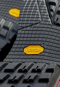 Buty turystyczne REVIT DISCOVERY GTX BLACK czarny czerwony biały szary