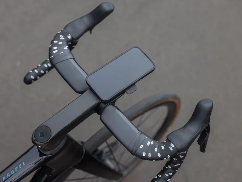 Podstawa QUAD LOCK PRO na mostek rowerowy czarny