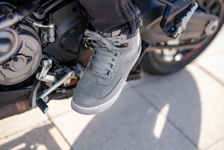 Trampki motocyklowe SHIMA SX-2 EVO GREY szary biały